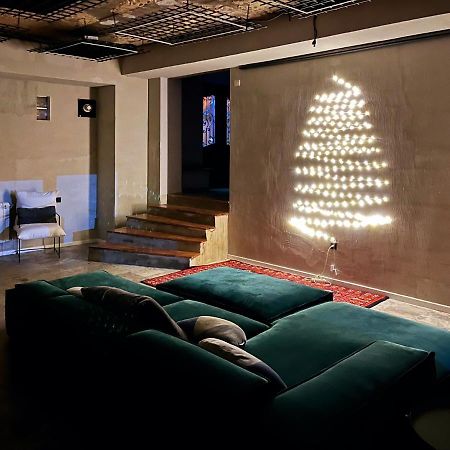 Апартаменты Shared Flat In An Artists District Pikris Gora Тбилиси Экстерьер фото